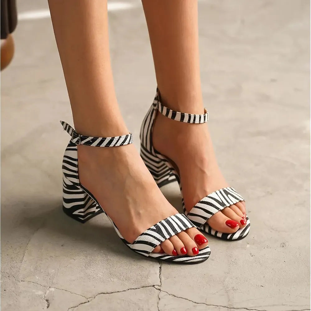 Zebra Tek Bant Topuklu Ayakkabı RA-155